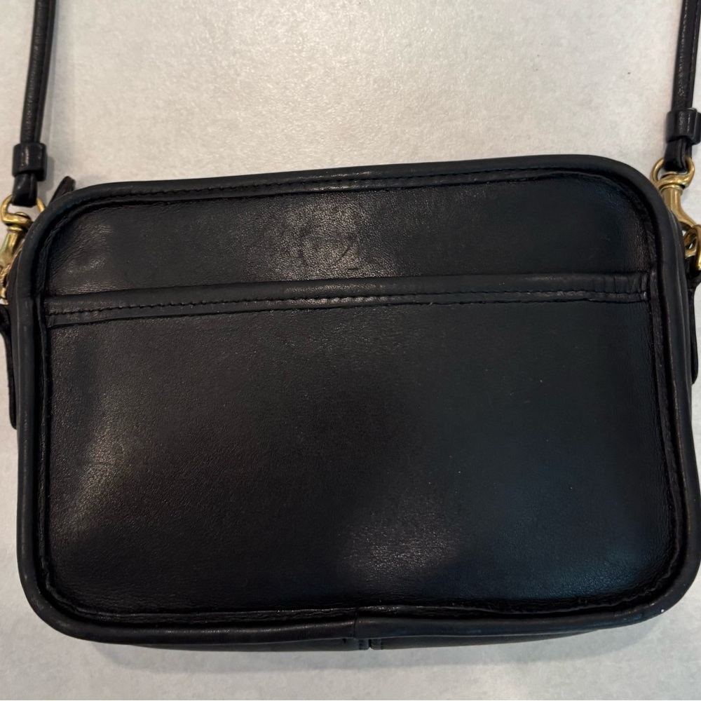 Vintage COACH Crossbody Carnival Bag #G6D-9925